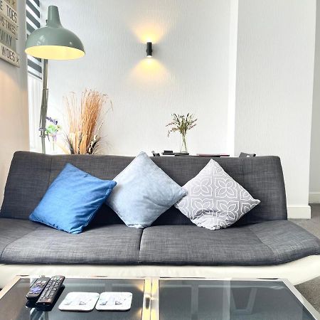 Modern Family Apartment Free Parking And Gym By Beach Bournemouth Buitenkant foto